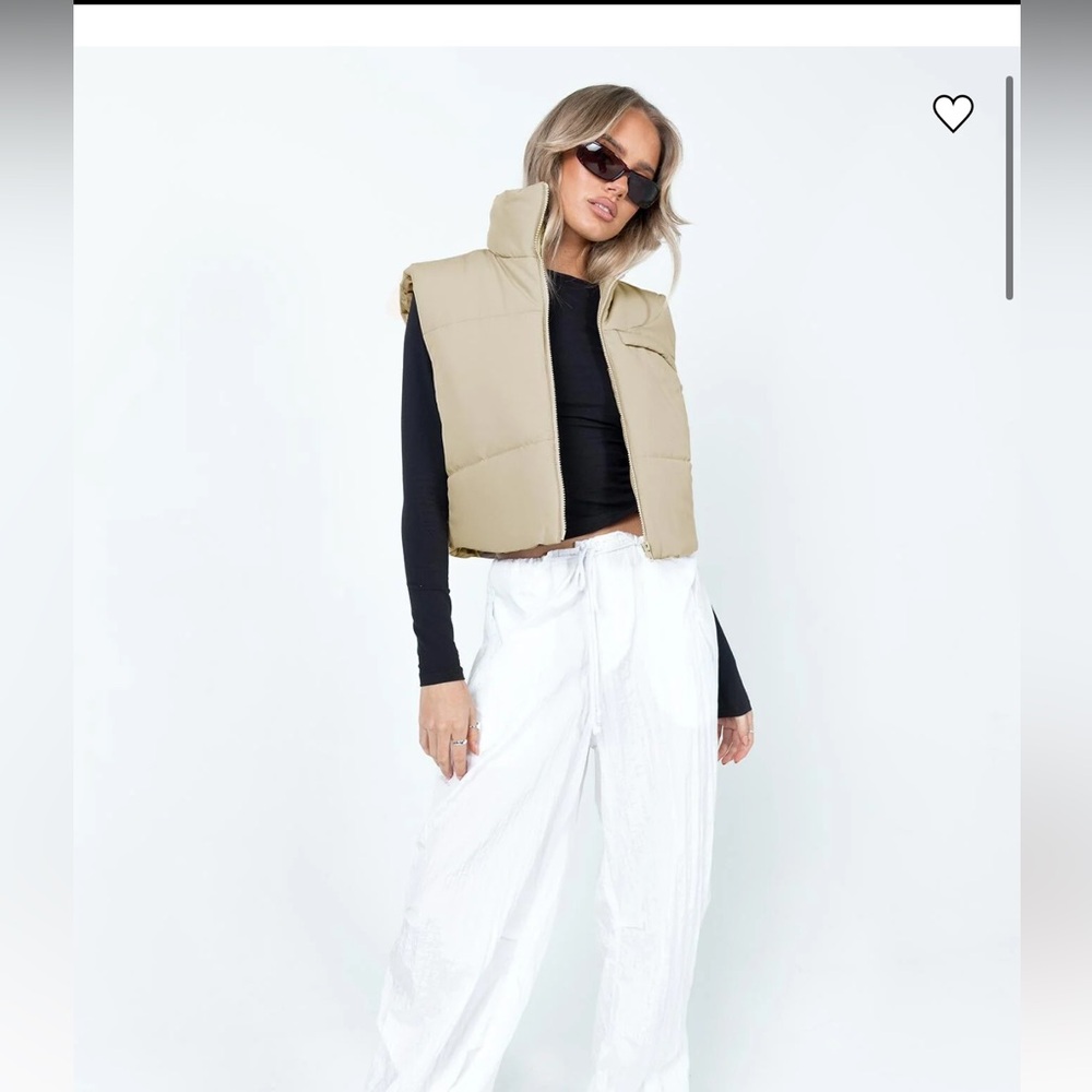 Princess Polly Cream Puffer Vest